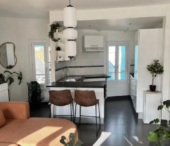 Cliquez pour en savoir plus...